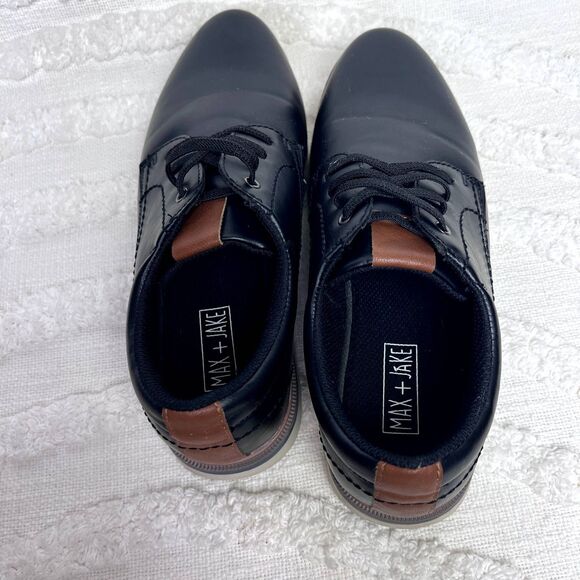 Max & Jake mens/ Teen shoe size 6 - Picture 3 of 7